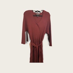 Plus size maroon sweater dress like new size 26/28